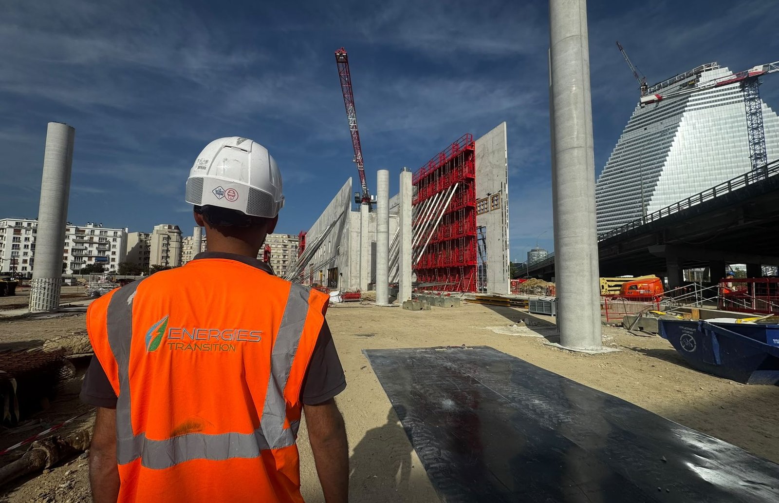 Un compagnon d'Énergies Transition sur le chantier du Parc des Expositions